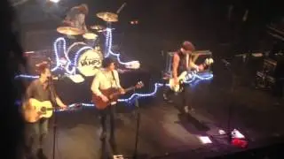 The Vamps - Wake Up. (Live in Paris).