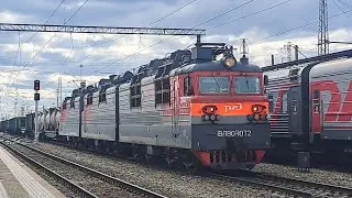 ВЛ80С-1072/225Б с грузовым поездом следует по станции Нижний Новгород-Московский