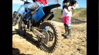 Scherzi a parte: Michele prova la moto da cross