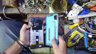 Poco C31 back panel open