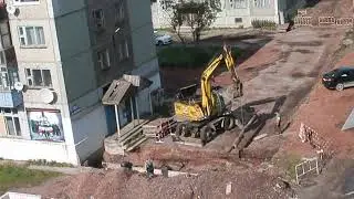 Работы во дворе 18