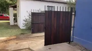 Custom gate