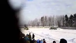 23.02.2013. Танки КВ-85 и Т-34-85