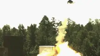 Leopard 2 Tank Firing - 120mm DM12 MPAT round against a Van