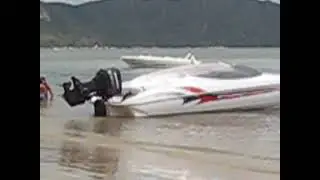Curtindo a  praia Zimbros