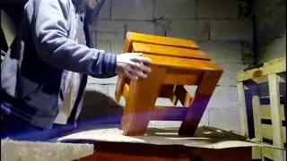 stool made with pallets