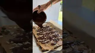 Frozen Date Bark 🍫🥜