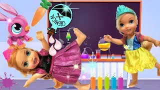 Elsa and Anna Toddlers Science Class Surprise ! Rapunzel is the teacher
