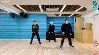 Stray Kids _ Victory Song _ VLIVE _ 290420-300420
