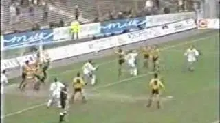 Worst decision made by a football referee ever !