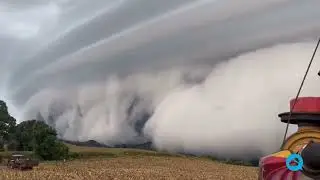 Amazing shelf cloud in Phetchabun, Thailand