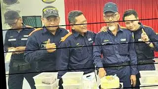 Jamuan Persaraan & Hari lahir- En Hasir  29/08/2024 https://youtu.be/oxGGDFlnq0k?si=wWnl9hv9EPjKashu