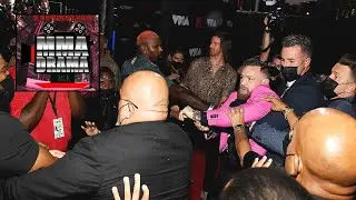 🥋Conor McGregor THROWS DRINK @ MGK (Machine Gun Kelly) & Megan Fox