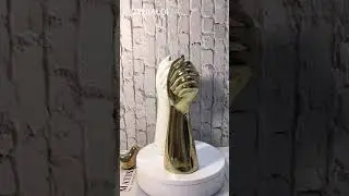 VASO DE FLORES DE MÃOS