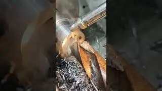 Сверление в токарном станке.