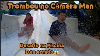 Desafio na Piscina deu errado! Desceu pelo escorrega e trombou com a câmera.