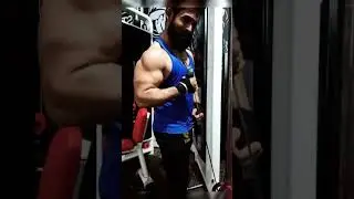 Biceps Workout cable curl single arms breast expansion 