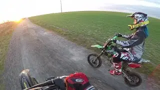 SA PREMIÈRE FOIS EN MOTO  | ELLE TAPE UNE ROUE !