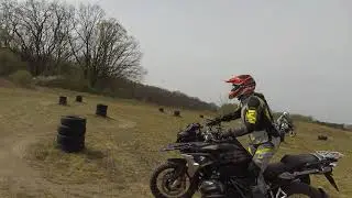 Strefa Enduro - slalom BMW R1250GS.
