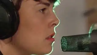 Madi Diaz - Ashes (Live at TuneIn Sessions)
