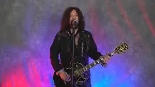 Alan Merrill, "Love Just Happens," short sample clip from Radio Zero