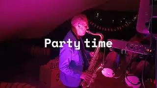Op zoek naar de beste DJ met saxofonist voor jouw feest? De Gooise DJ