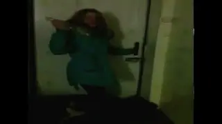 Сквирт Шампанского в лицо