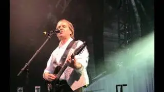 Chris De Burgh Cover Much More Than This