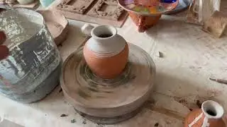Утильный и глазурный обжиг кувшинов сделанных на гончарном круге в муфельной печи Plavka.Pro