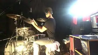 Drum kit practice-Patterns/ideas over  backing track..