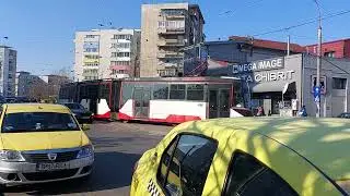 Tramvaiele V3A-93-M2000 129(3) si V3A-93-CH-PPC 4036(ACCES 41) intrand pe strada Clabucet