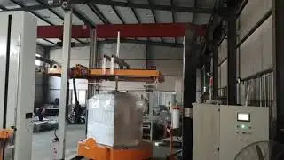 Pallet wrapping machine with top sheet dispenser#automatic wrapping#wrapping#online wrapping