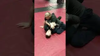 Очень простое удушение #мма #mma #grappling #wrestling