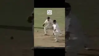 Super Jonty Rhodes One Handed Diving Catch #jontyrhodes  #fielding #cricket