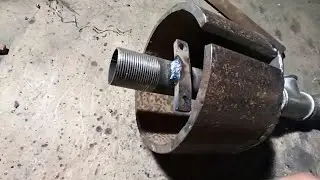 Самодельный оголовок для скважины на четыре участка.