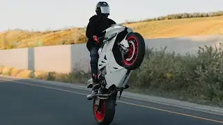 RIDING WHEELIES IN SAN DIEGO ON MY CUSTOM S1000RR