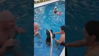 Water wings Naomi
