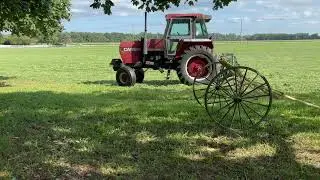 Cutting Hay with CASE 2094 Tractor and a JOHN DEERE 270