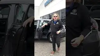Behind the scenes bloopers of a Honda dealership 