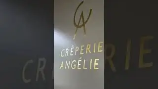 Making Crepes @ Creperie Angelie @ Bicester Village 23/10/22