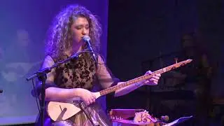 Eléonore & Efrén López, Seherde Bir Bağa Girdim