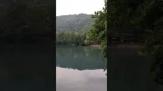Голубое озеро.