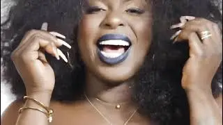Pub Égérie pour la marque américaine By Raissa Yame