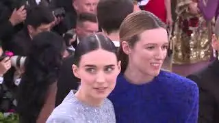 МЕТ ГАЛА Красная дорожка 2018