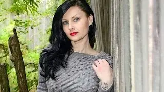 Свитер с шишечками.