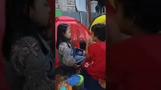 anak anak camping nya di depan rumah ajh.