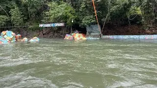 Delikadong Adventure Sa Gitna ng Bagyo