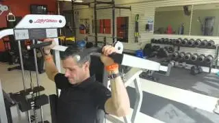 How to Properly Use a Shoulder Press