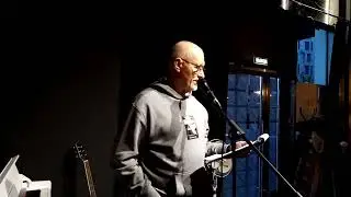 Евгений Казмировский в проекте Романтика Слова и Музыки. 08.05.2024. БАР В ЛАДАХ арт-пространство.
