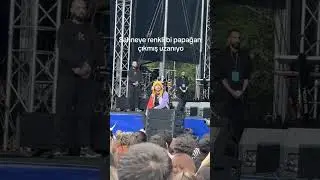 Bünyeye çöken tükenmişlik hissi #khontkar #pembe #konser #sahne #sahneperformans #konserperformans